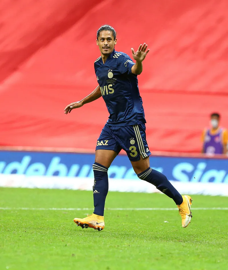 FENERBAHÇE HABERLERİ: Emre Belözoğlu Mauricio Lemos'u transfer ediyor! - 1