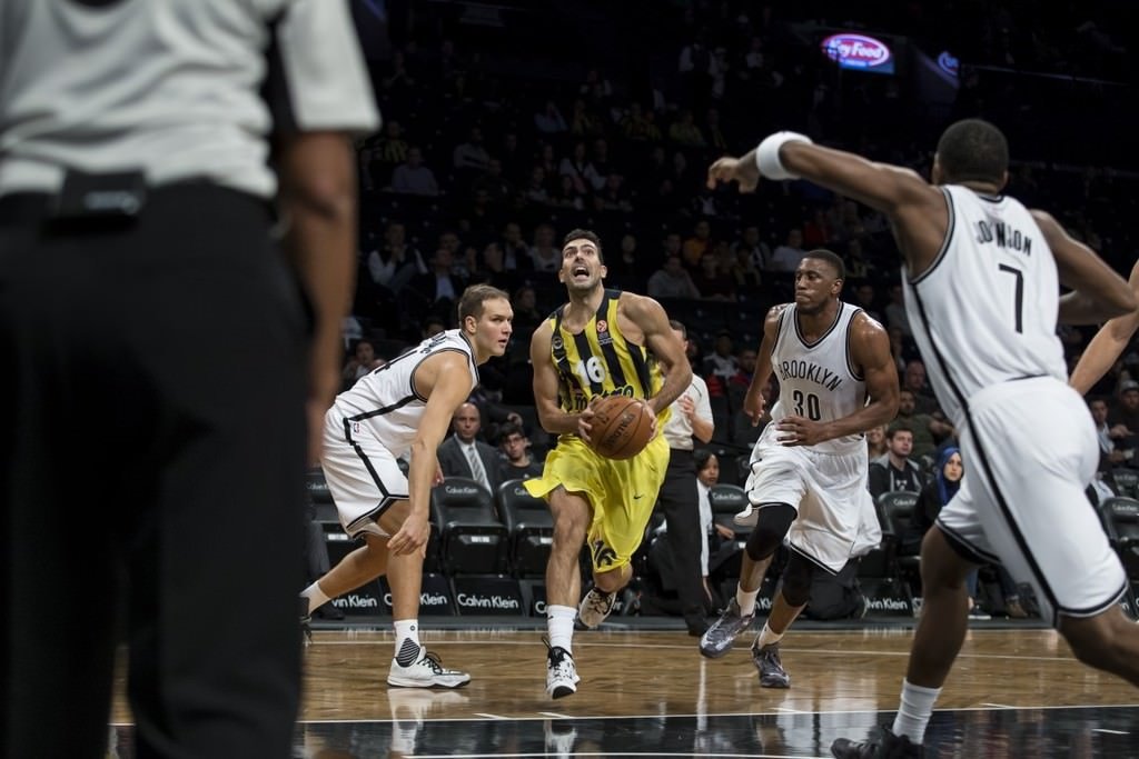 Fenerbahçe’den tarihi zafer