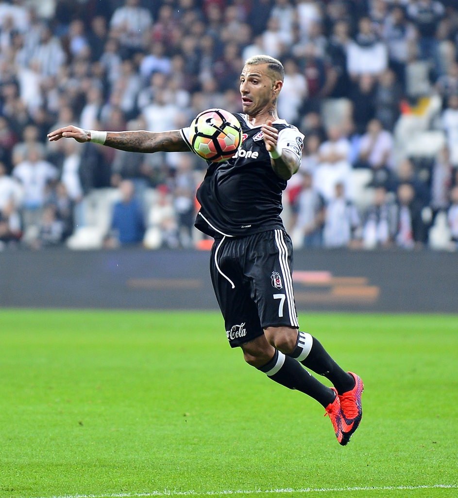 Caner Erkin sezonu kapattı
