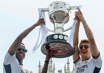Arda Güler Real Madrid'in lig şampiyonluğunu doyasıya kutladı