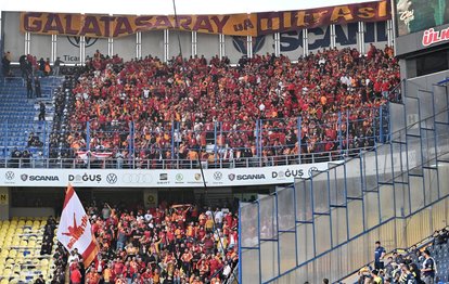 FENERBAHÇE HABERLERİ | Kadıköy’de dikkat çeken görüntü! Galatasaray taraftarlarının yakınında…