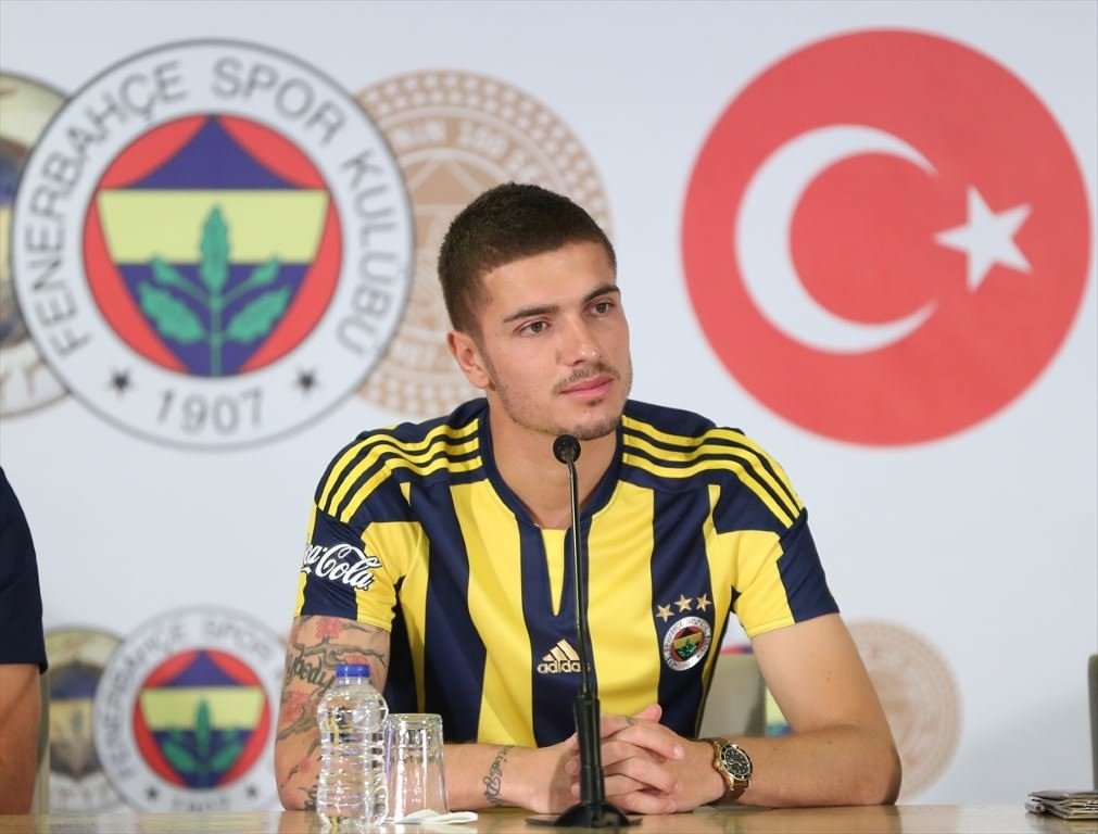 Fenerbahçe Neustadter ile 3 yıllık sözleşme imzaladı