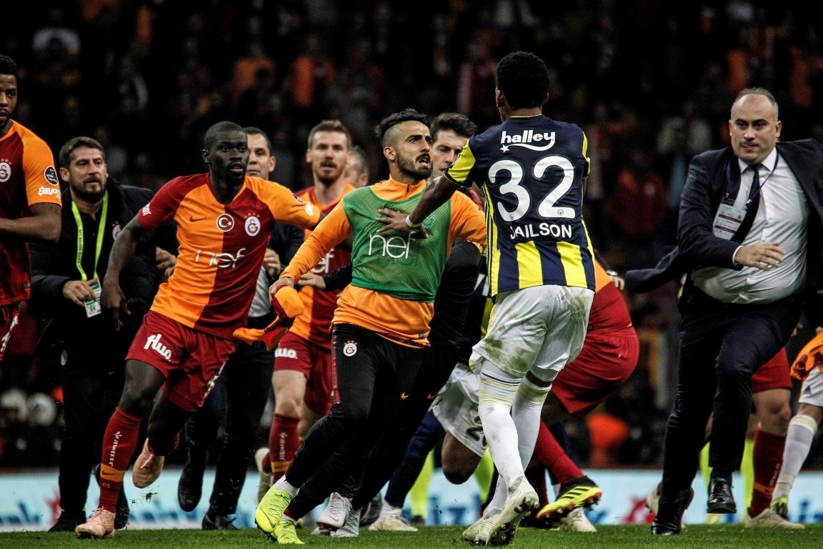 Avrupa’ya rezil olduk! ’Vahşi bir kavga...’