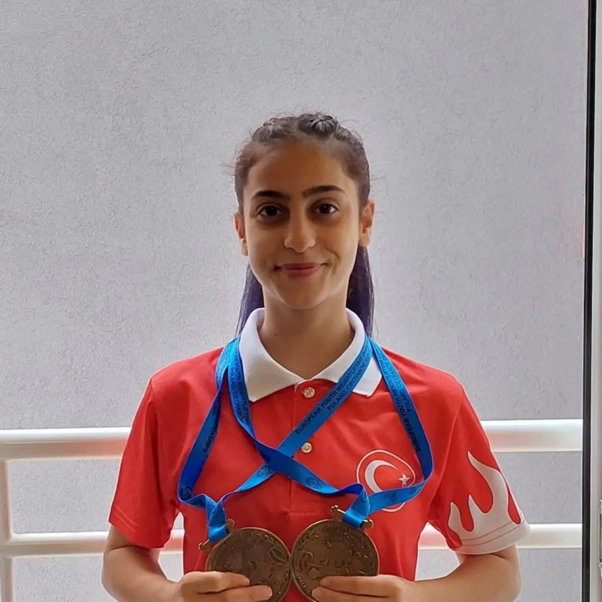 Türk halterciler Özbekistan'da tarihi başarıya imza attı