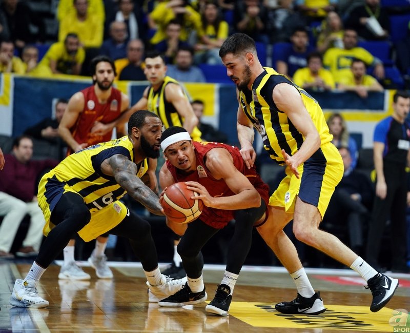 Fenerbahçe Beko - Galatasaray Doğa Sigorta maçından kareler