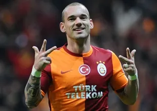 Wesley Sneijder, Fenerbahçe'yi gözüne kestirdi