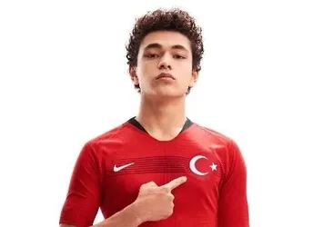 Geleceğin yıldızı görücüye çıktı