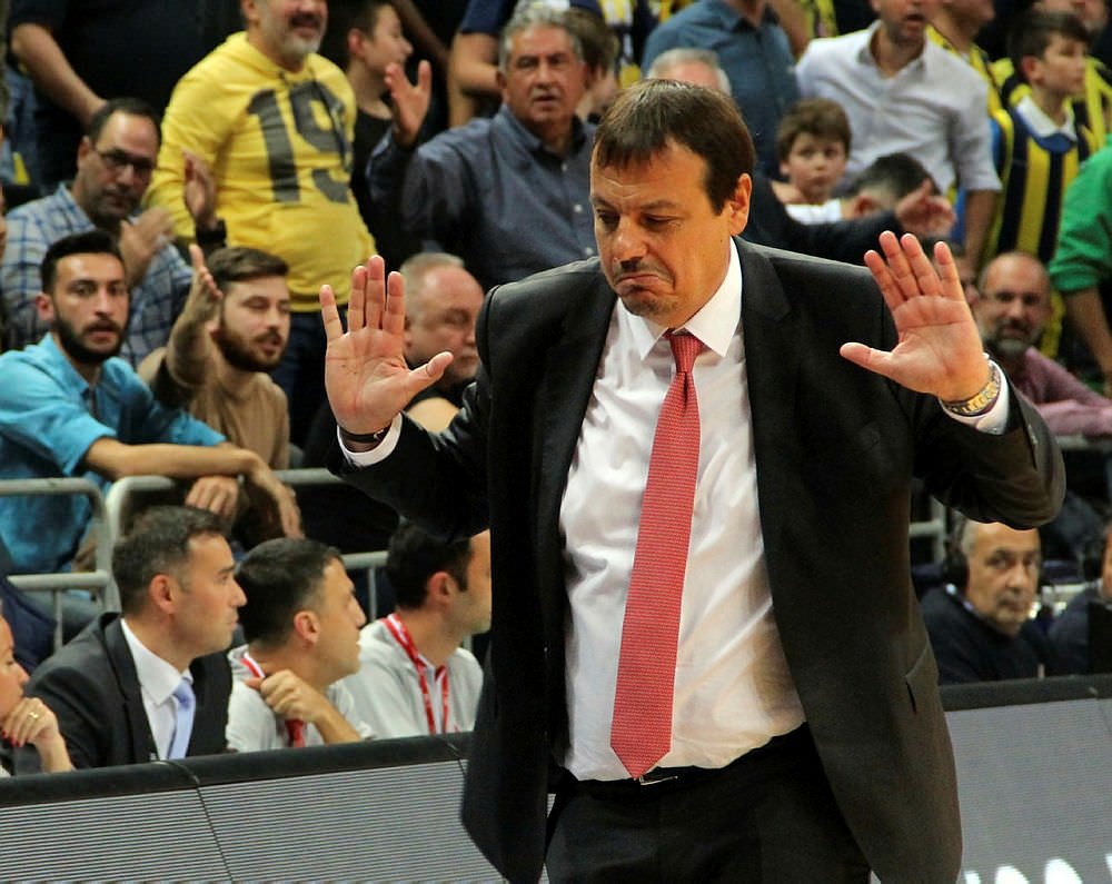 Fenerbahçe’den Galatasaray’a olay gönderme!