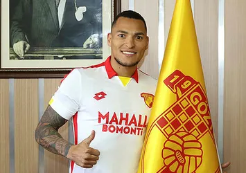 Göztepe'de Titi imzayı attı