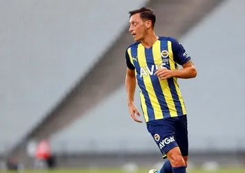 Mesut Özil hırs küpü