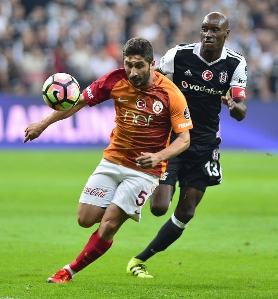 Sneijder ve Quaresma kavga eder!