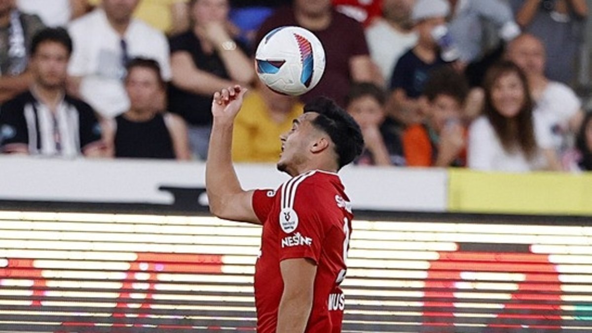 Mustafa Hekimoğlu: 4. bitirdiğimiz için üzgünüz Mustafa Hekimoğlu: 4. bitirdiğimiz için üzgünüz