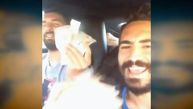 Sosyal medya hangi futbolcuların başını yaktı?