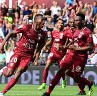 Fenerbahçe golcüsünü Fransada buldu!