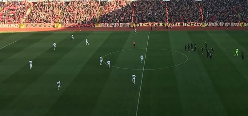Eskişehirsporlu oyunculardan protesto