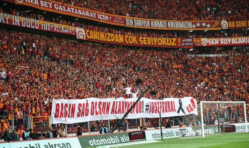 Galatasaray’dan Beşiktaş maçı sonrası ’şampiyonluk’ kutlaması! İşte o görüntüler