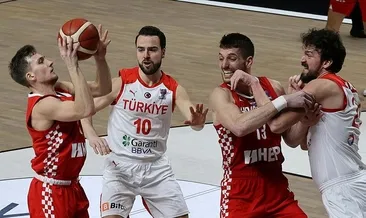 12 Dev Adam galibiyetle bitirdi!