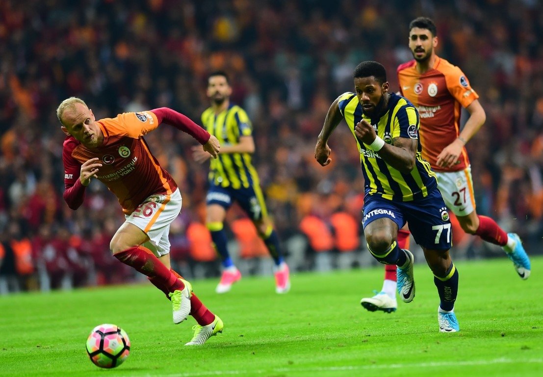Galatasaray’dan Fenerbahçe’ye Lens çalımı