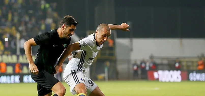 Fenerbahçe'de Aatif kamp kadrosuna alınmadı