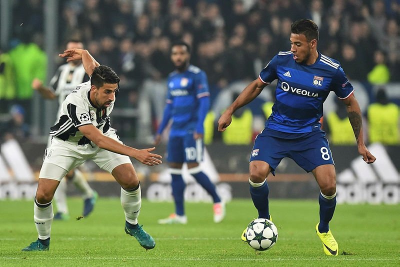 Fenerbahce Den Khedira Ya Flas Talep