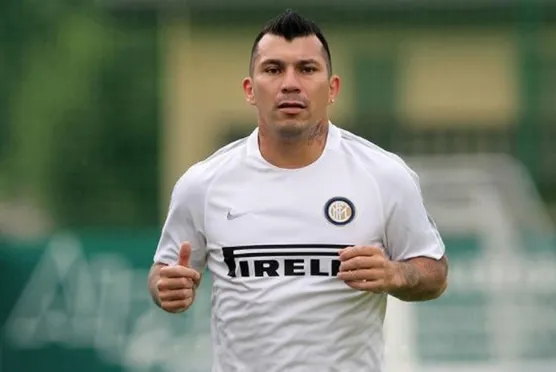 "Beşiktaş'tan Gary Medel'e 10 milyon euro"