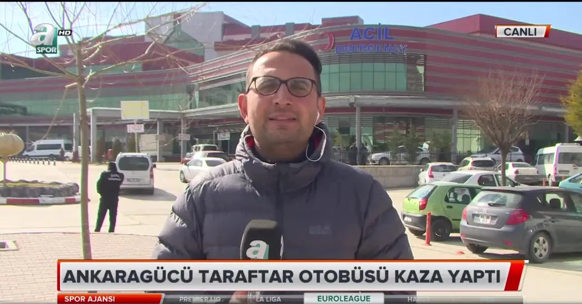 Ankaragücü taraftar otobüsü kaza yaptı