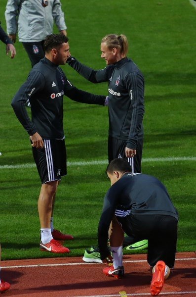 Beşiktaş Antalya’da tam kadro çalıştı