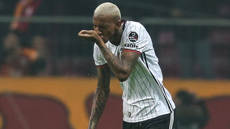 Mourinho Beşiktaşlı yıldızı istiyor!