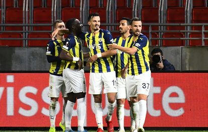 FENERBAHÇE HABERLERİ - Eksik Fenerbahçe Antwerp karşısında coştu! Mesut Özil, Gustavo, Valencia, Altay Bayındır, Rossi...