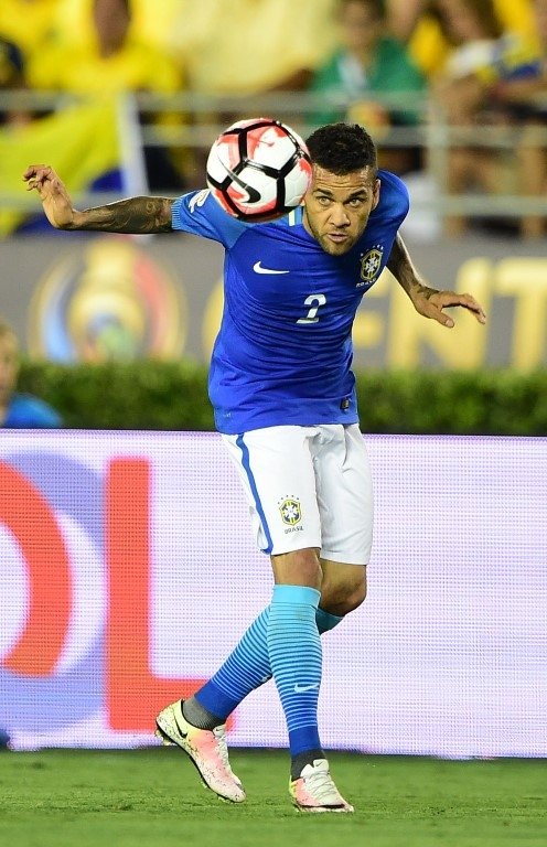 Fenerbahçe, Dani Alves’le anlaştı