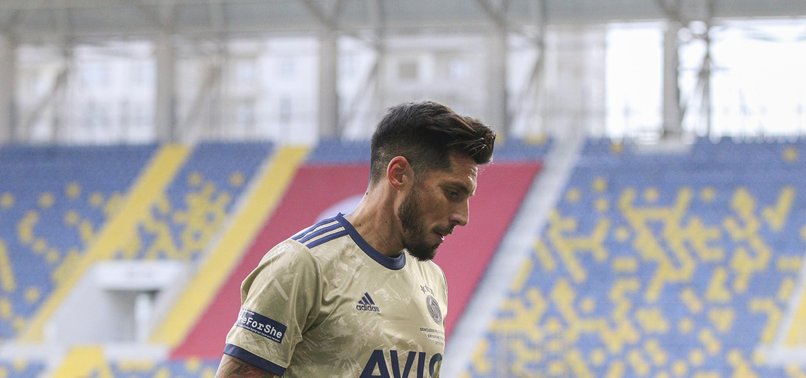 Fenerbahçe'de Sosa şoku! Takımdan ayrılıyor mu?