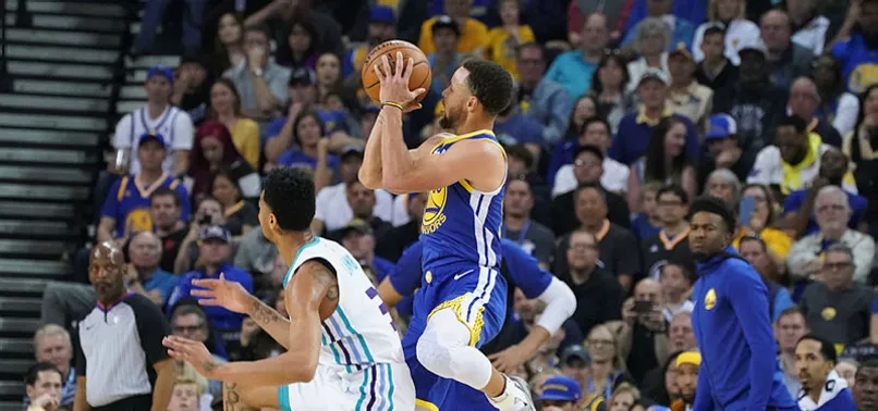 Warriors'tan Hornets'a 47 sayı fark