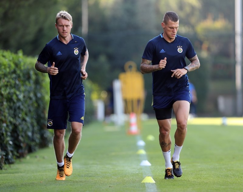 Fenerbahce De Ersun Yanal Kjaer I Dusunmuyor Iste Stoper Adaylari Sayfa 1 Fenerbahce 12 Kasim 2020 Persembe