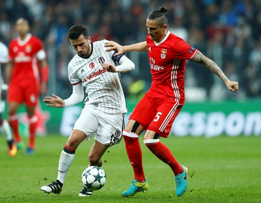 Beşiktaş-Benfica mücadelesinden kareler