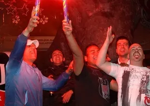 Beşiktaşlı taraftarlar sokağa döküldü