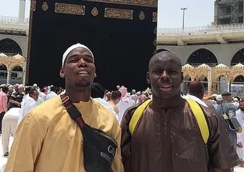 Pogba'dan umre paylaşımı