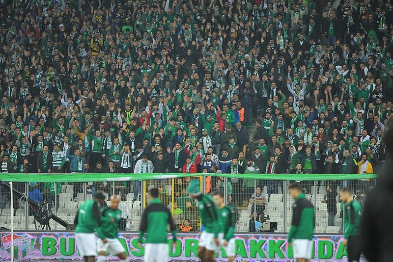 Bursa’da muhteşem Türkiye koreografisi