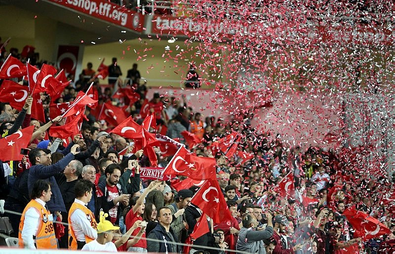 Antalya’da Milli Takım coşkusu!