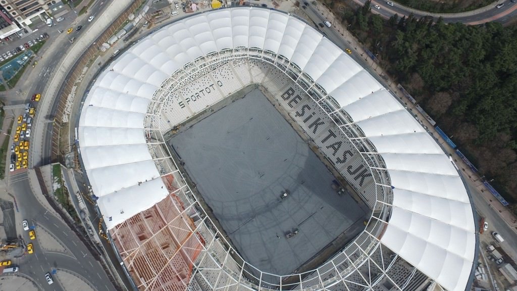 Çılgın Beşiktaş taraftarına çılgın koltuklar!