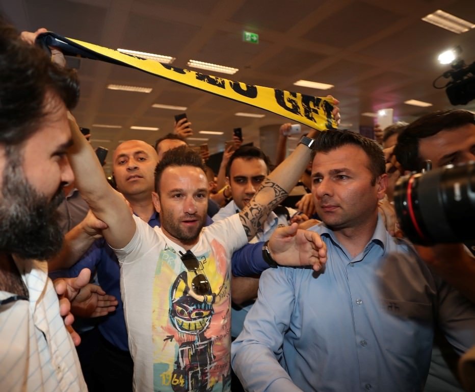 Mathieu Valbuena: Aykut hocayla görüştüm