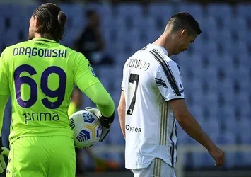 Juventus Fiorentina'ya takıldı!