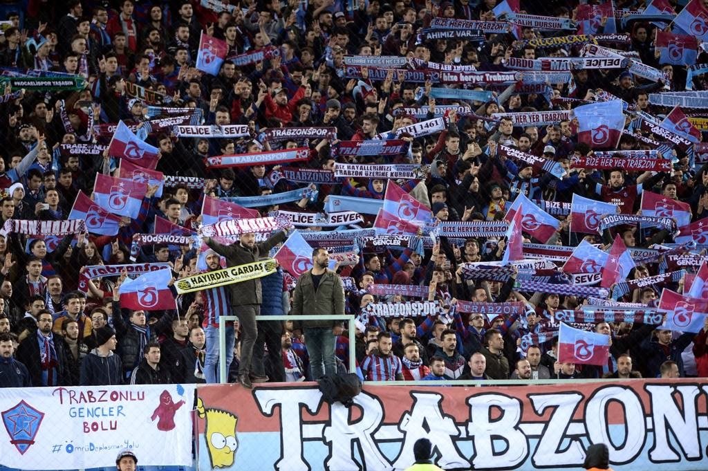 Trabzonspor-Galatasaray karşılaşmasından kareler