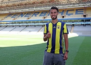 Fenerbahçe transferi açıkladı!