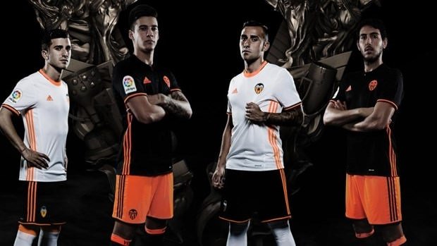 PES 2017 kulüp isimlerini açıkladı