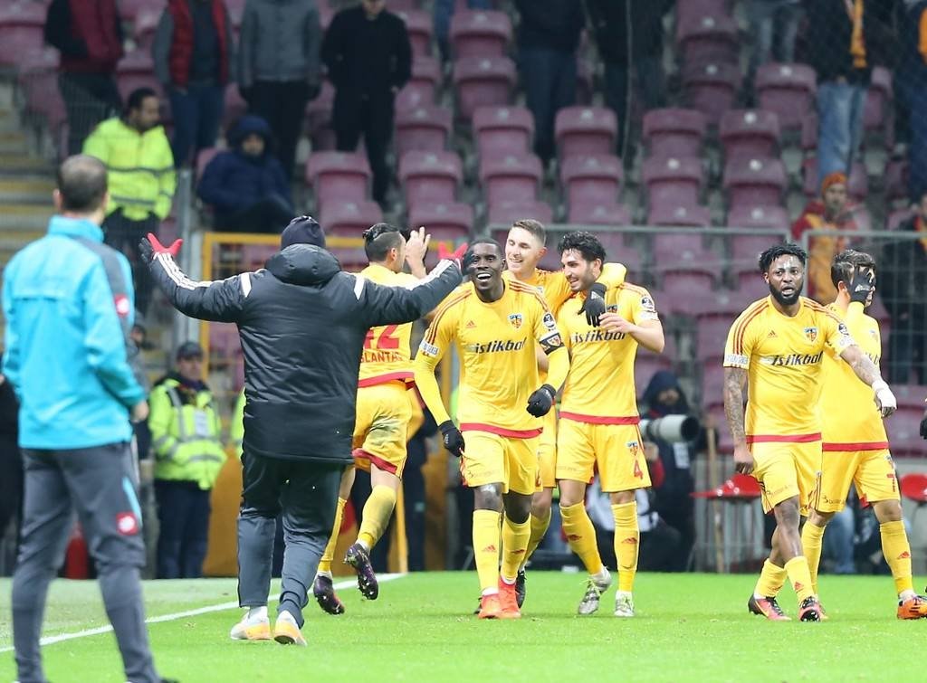 Galatasaray-kayserispor karşılaşmasından kareler