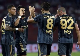 Fenerbahçe Avrupa Ligi'nde gruplara kaldı!