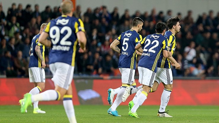 Fenerbahçe’de flaş karar! Gözden çıkarıldı...