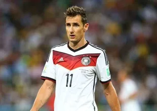 Klose futbolu bıraktı