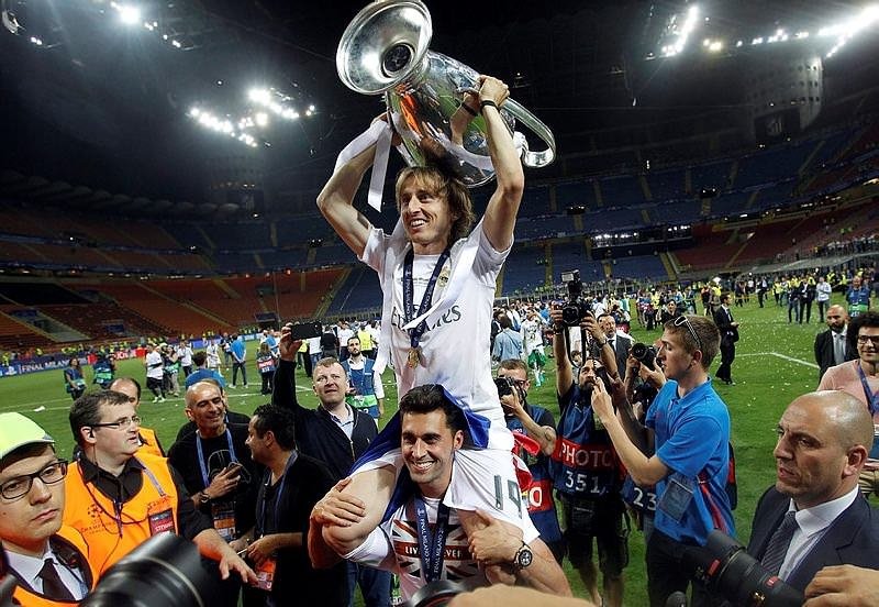 Şampiyonlar Ligi finalinde Türk bayrağına çirkin müdahale!