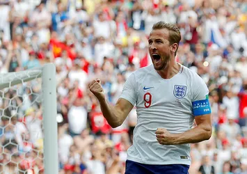 Kane, Messi’yi 152 dakikada yakaladı